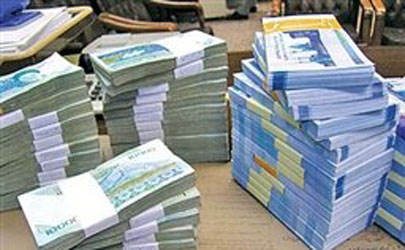نشست ویژه بررسی گرانی خودرو، ارز و دلار در مجلس برگزار می‌شود